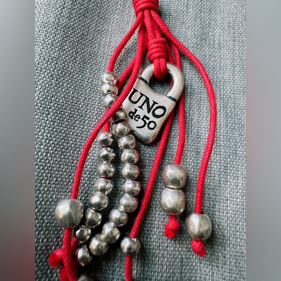 ✨Rare Retired UNO de 50 Red Keychain - Picture 3 of 3